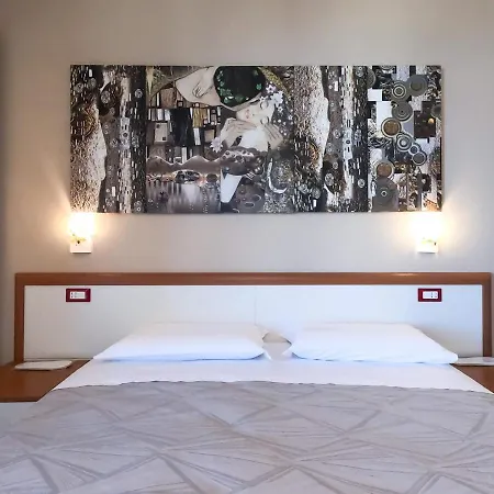 Rubino Bed & Breakfast 3*